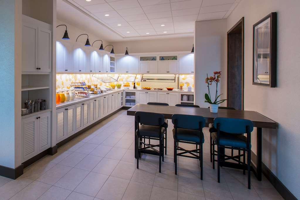 Hyatt Place Delano Restoran gambar